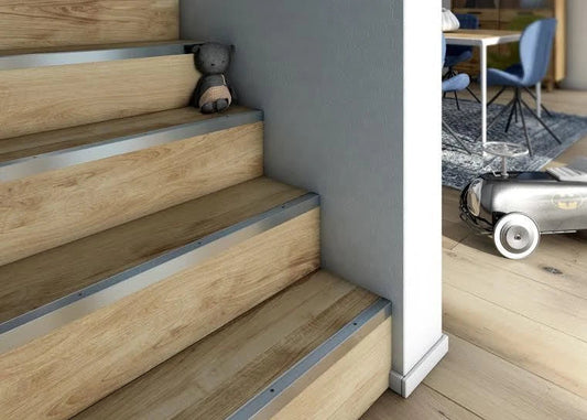 Anodised Aluminium Stair Nosing Anti Slip Edge Trim 30x30mm / 0.9m (35.43")