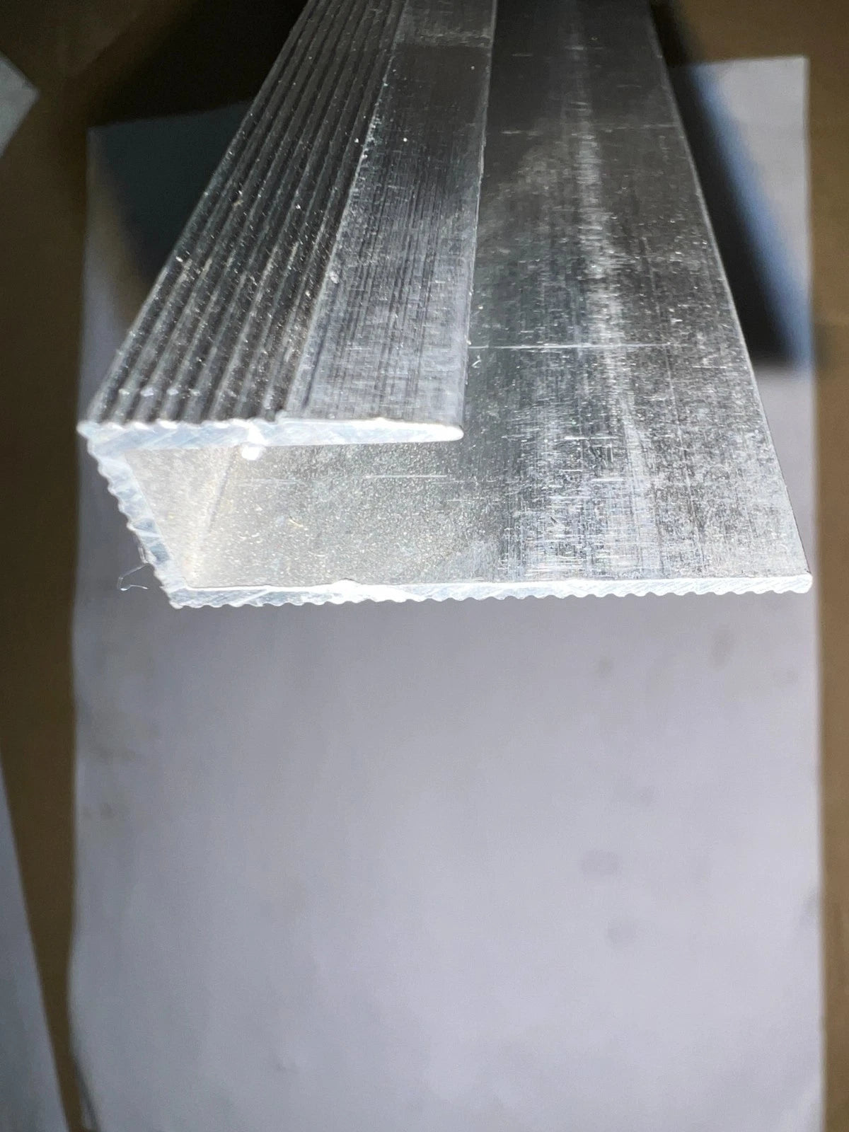 Wood & Laminate Edging Silver - Square Edge 900mm M133 (Stair Edge Nosing 9mm)