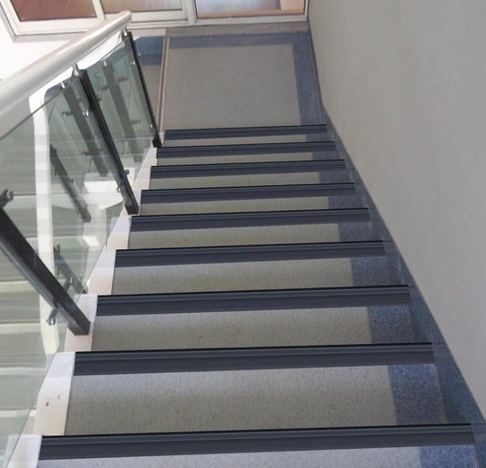 Trimold Vinyl Anti-Slip Stair Nosing Self Adhesive Non-slip Out/Indoor 10m Black