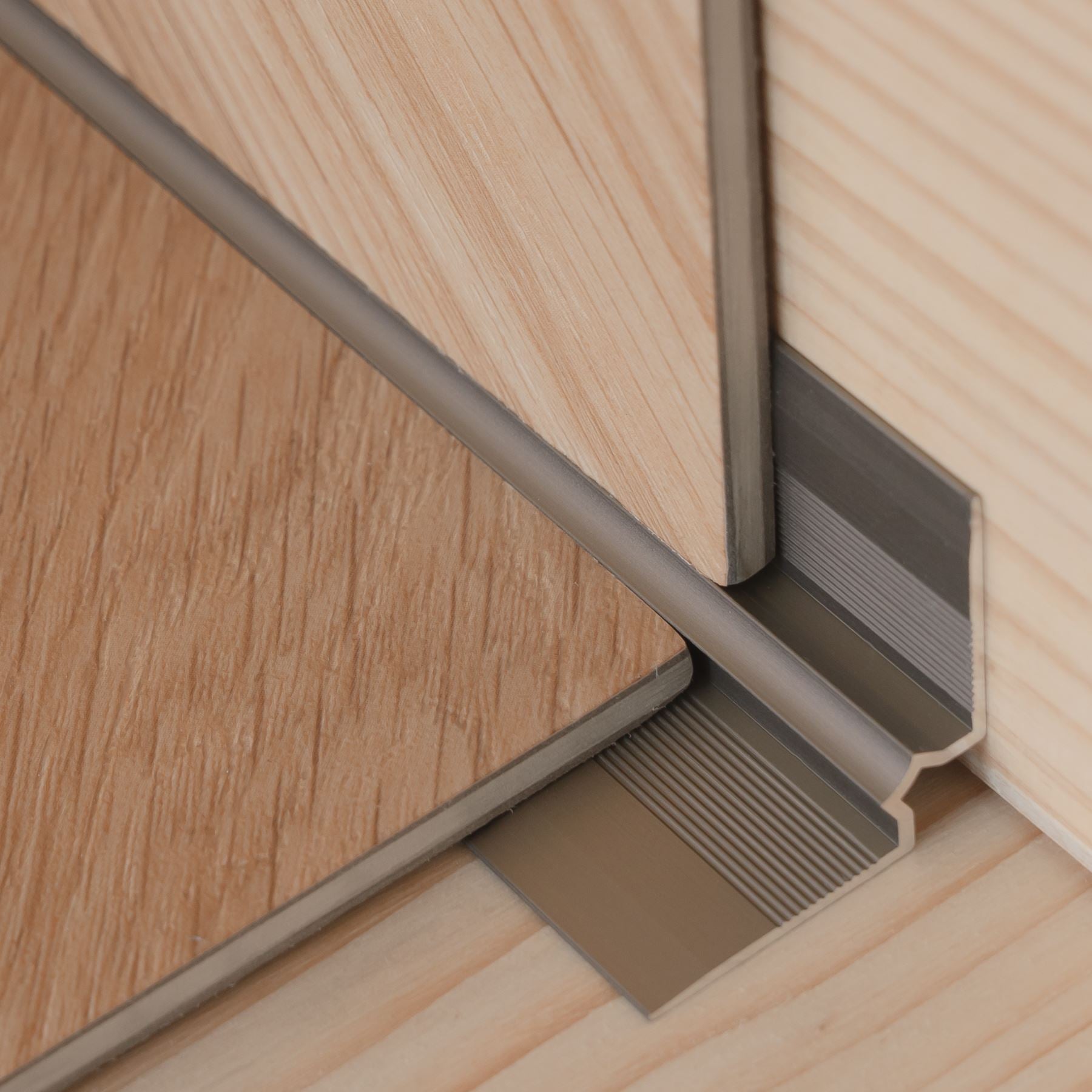 Inner Corner Stair Nosing Edge Profile Trim LVT C31 900mm Anodised Aluminium