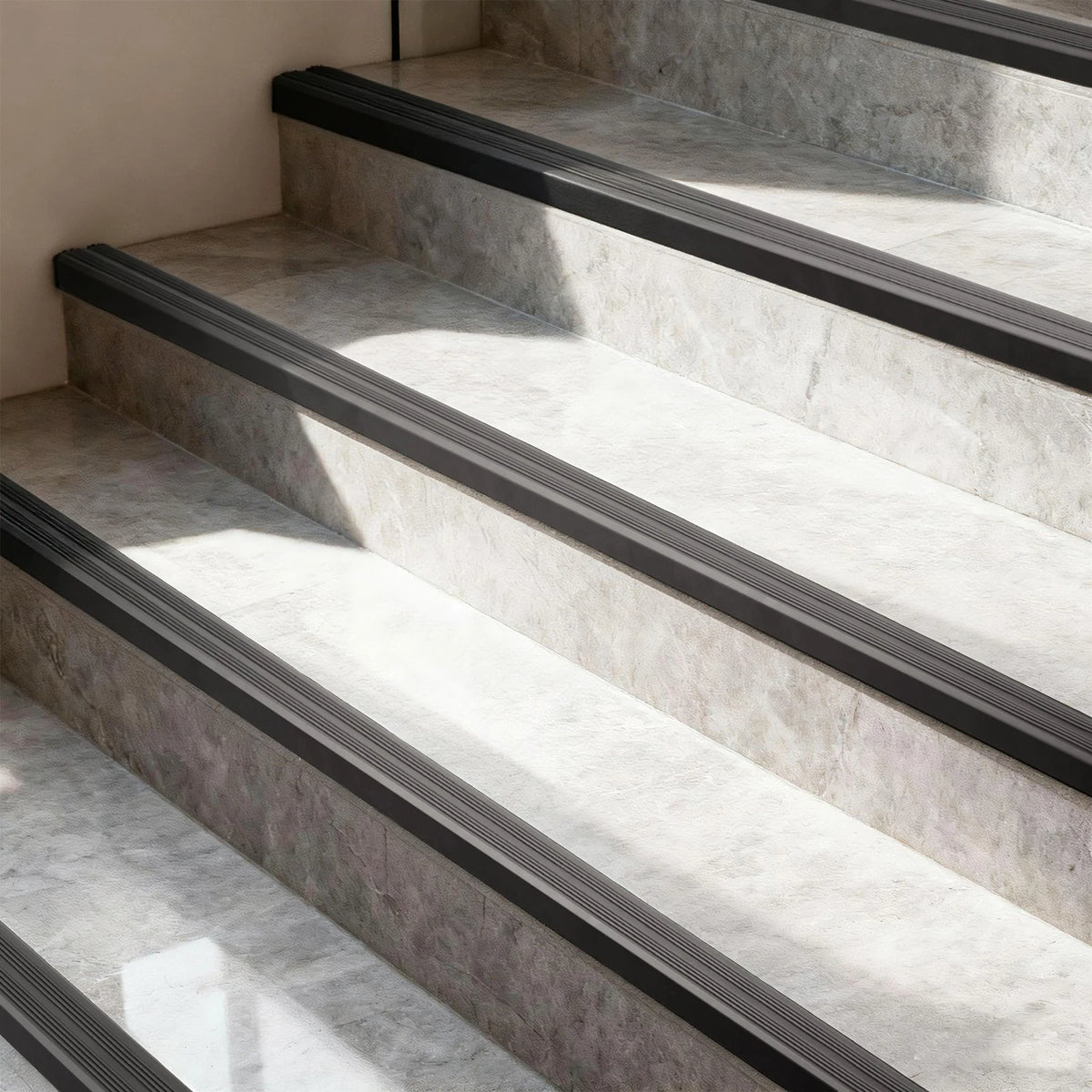 900mm Aluminium Anti Slip Stair Nosing Edge Trim Carpet Laminate Black Silver