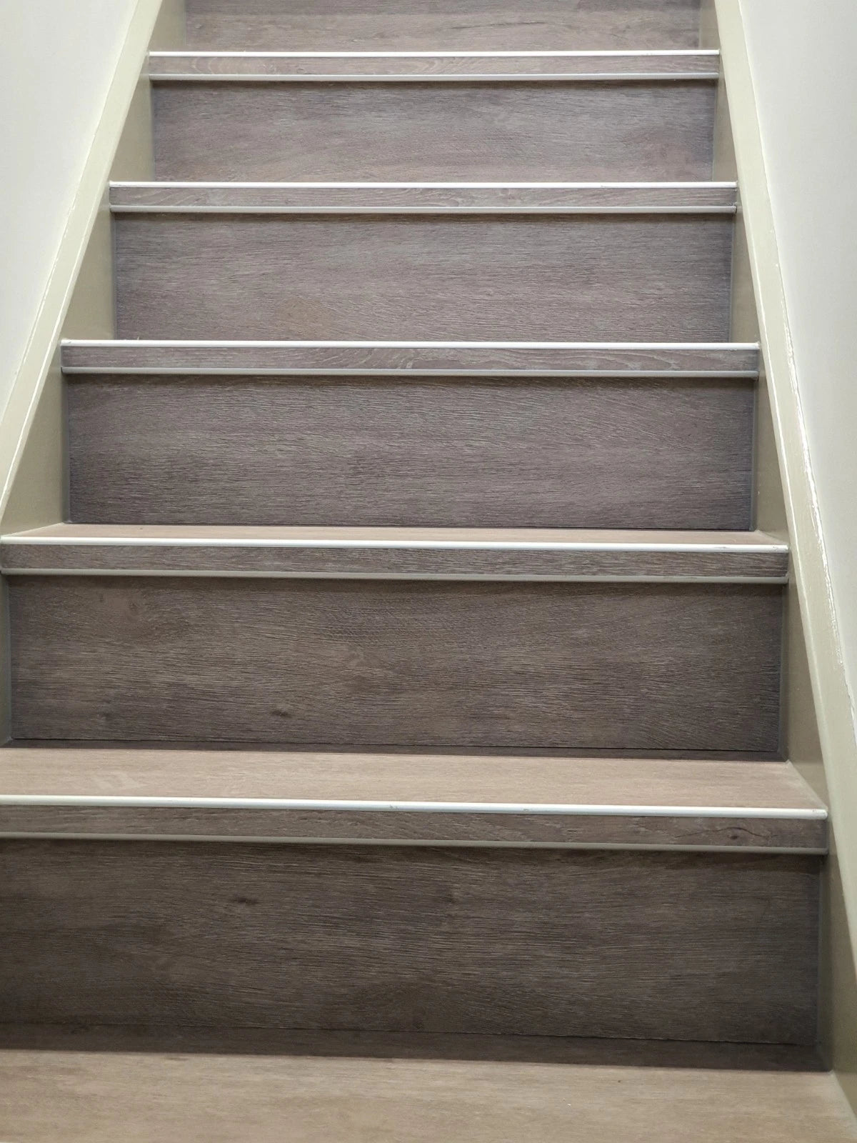 LVT 5mm Stair Nosing 2.7m Outer Corner Vinyl Flooring Aluminium Edge Profile C29